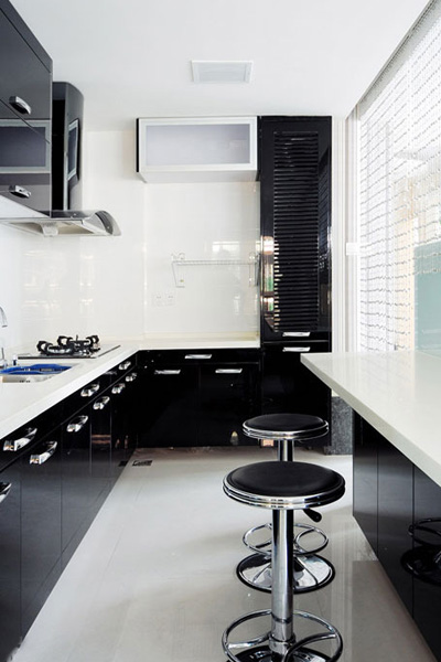 黑白色整体厨房pvc整体厨房图片4